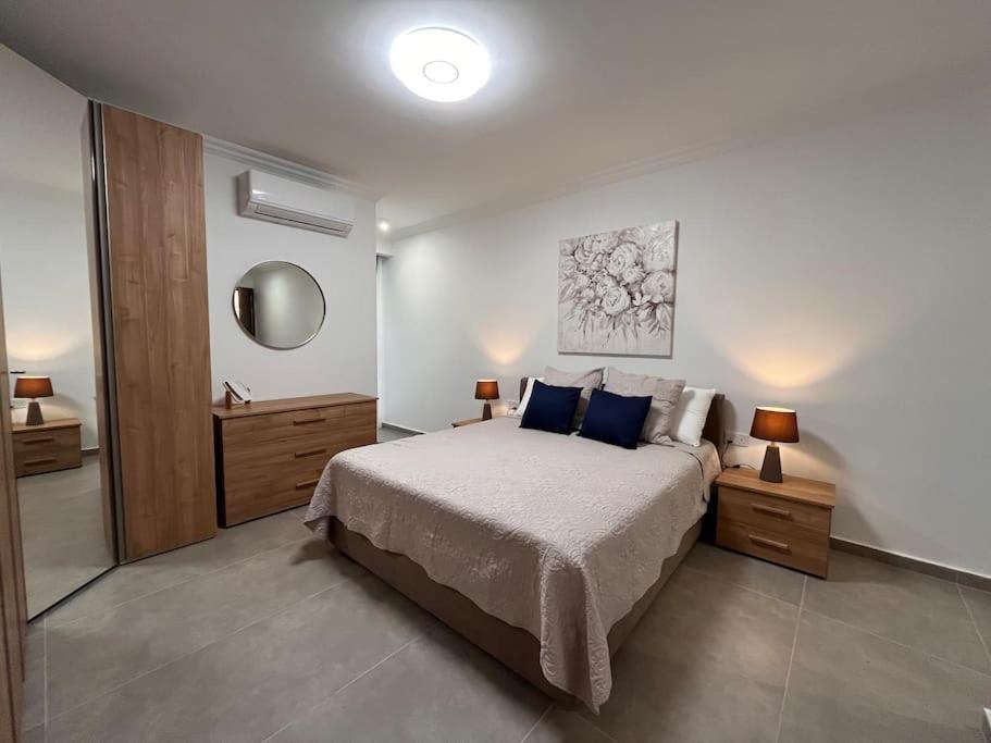 3 Bedroom Seaside Luxury Accommodation - Sleeps 8 خليج سانت بول المظهر الخارجي الصورة