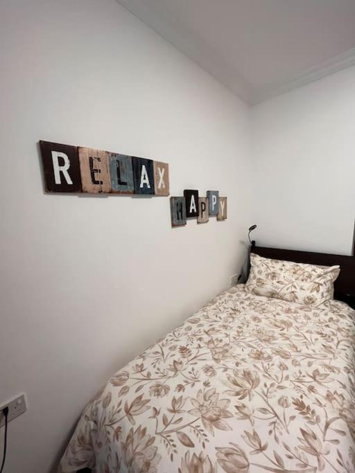 3 Bedroom Seaside Luxury Accommodation - Sleeps 8 خليج سانت بول المظهر الخارجي الصورة