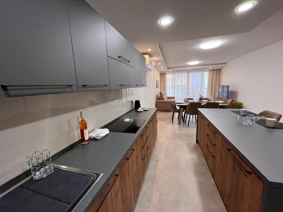 3 Bedroom Seaside Luxury Accommodation - Sleeps 8 خليج سانت بول المظهر الخارجي الصورة