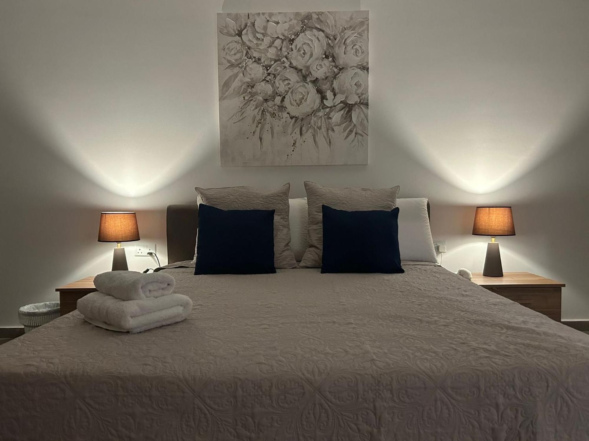 3 Bedroom Seaside Luxury Accommodation - Sleeps 8 خليج سانت بول المظهر الخارجي الصورة